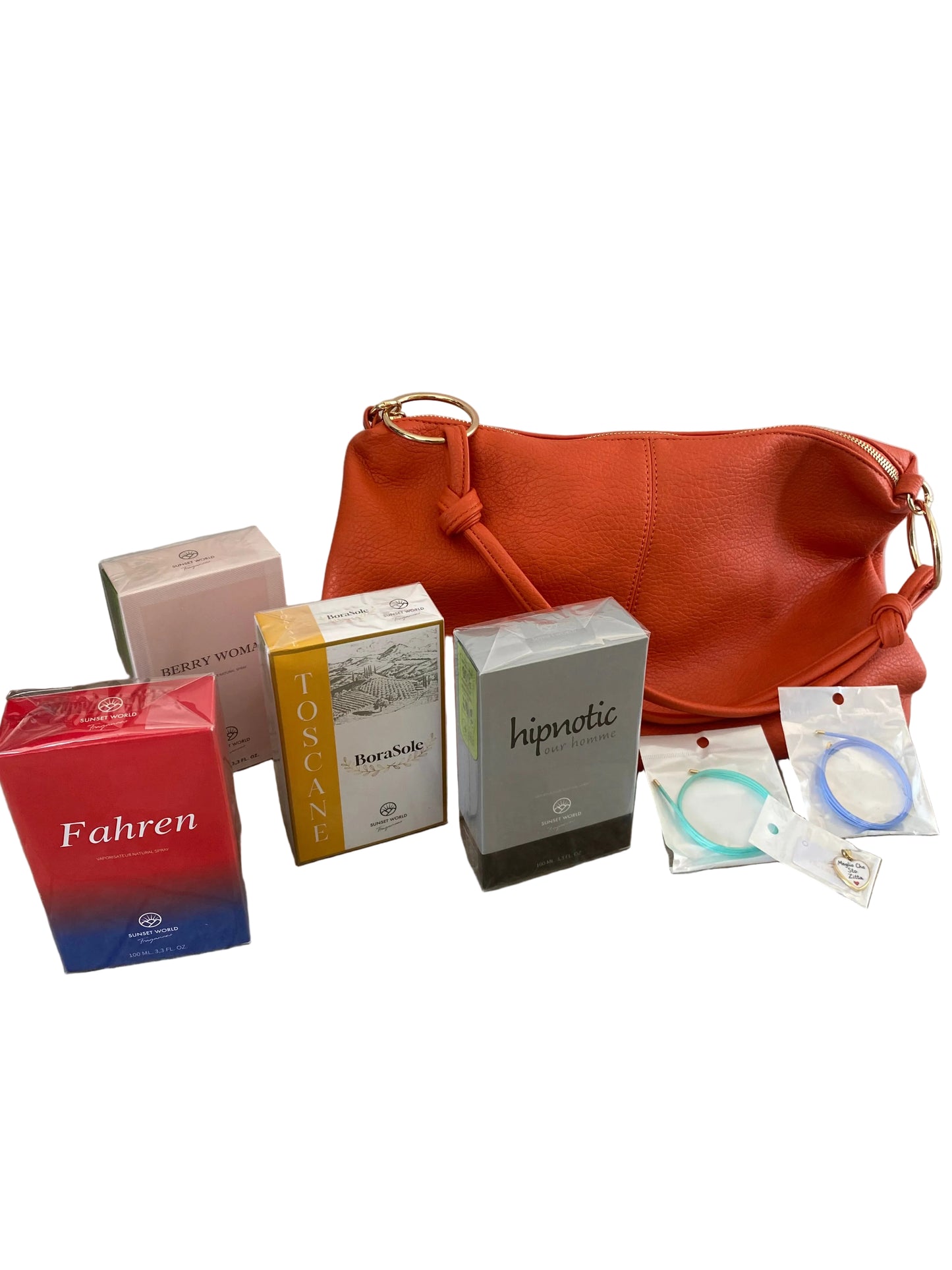 Borsa,profumi, bracciali